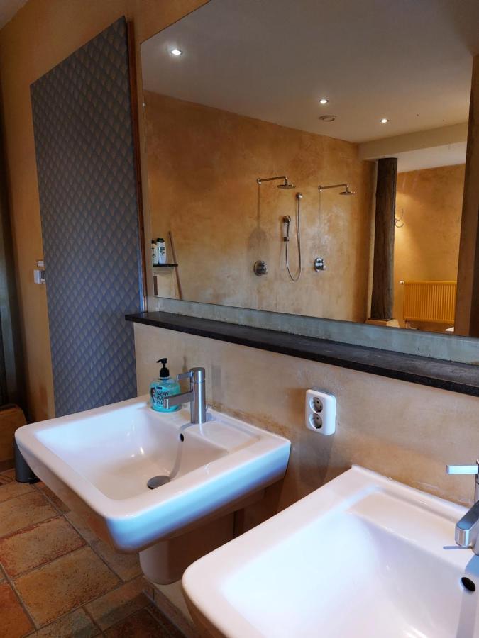 Luxe Gastenverblijf In Het Hart Van Friesland Akkrum Bagian luar foto